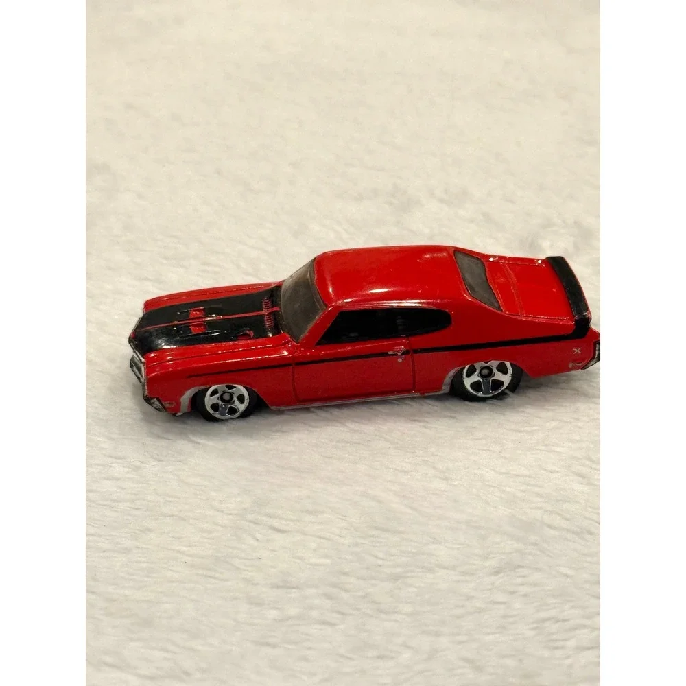 Hot Wheels 1970 Buick GSX Red‎ Black Stripes Diecast Muscle Car 1:64 Scale B37